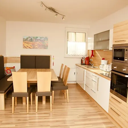 Easyapartments Ideal *